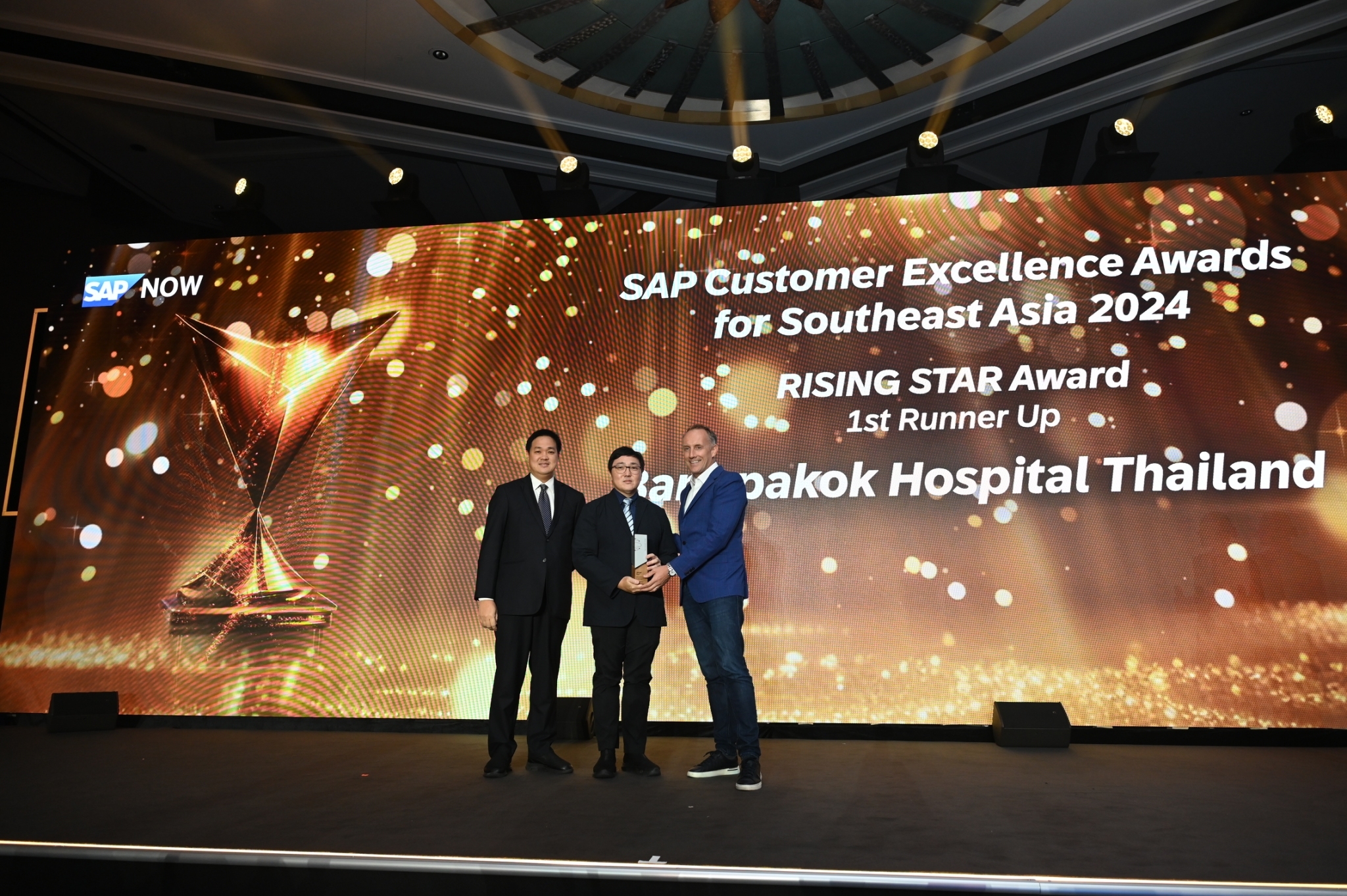 Bangpakok-Piyavate Hospital Group Leads Digital Transformation, Wins Customer Success Award at SAP Customer Excellent Award for SEA 2024